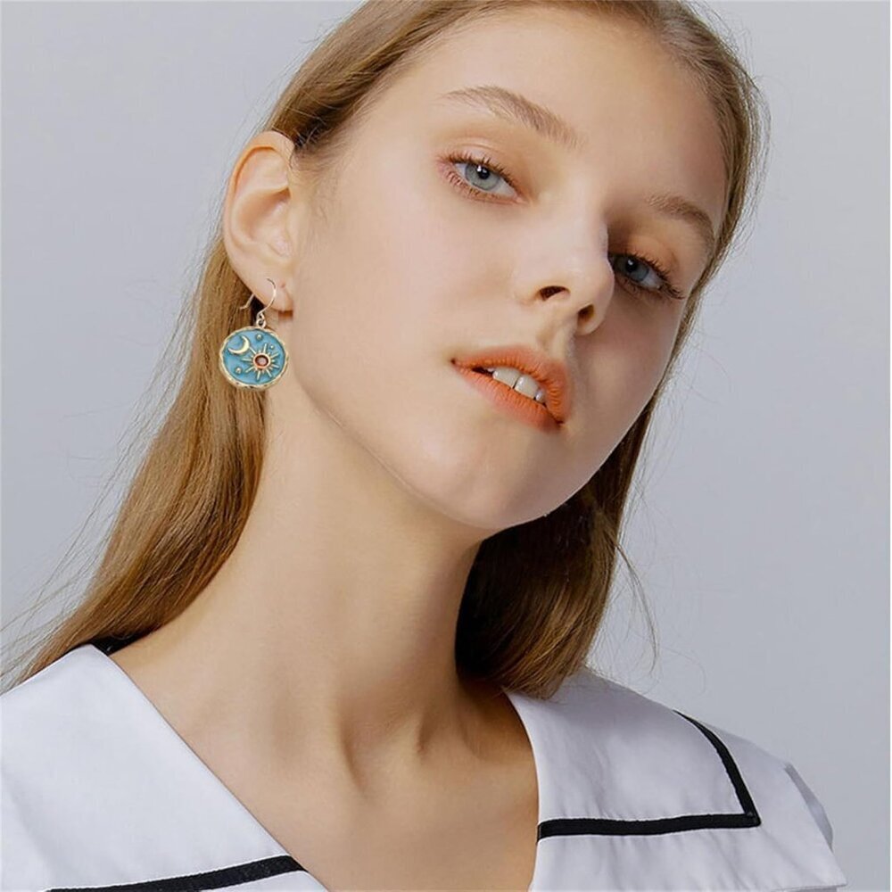 Women's Unique lightweight Handmade Retro Boho Antiqued Gold Round Coin Earring - Picture 2 of 5